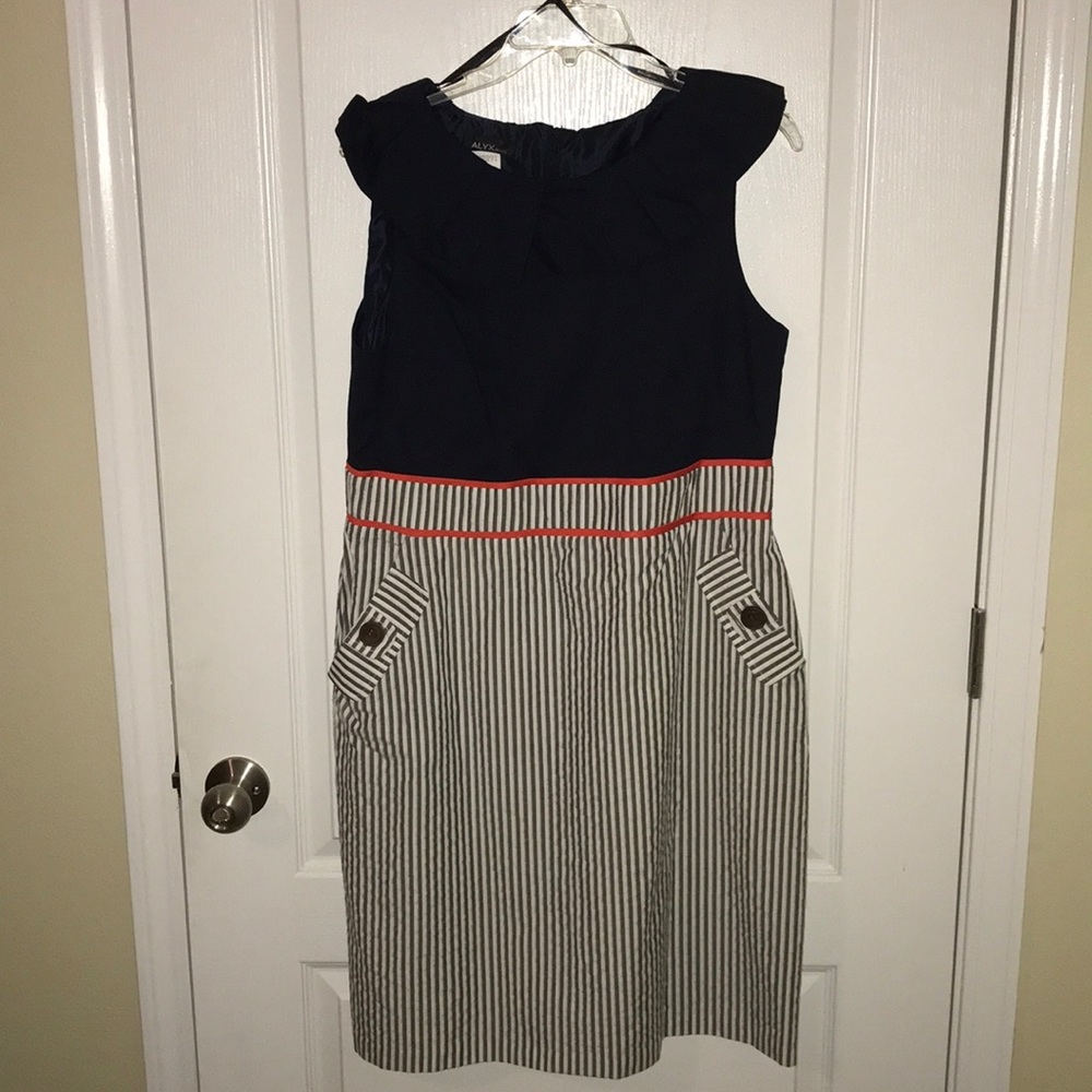 Smart navy & gray dress! EUC.